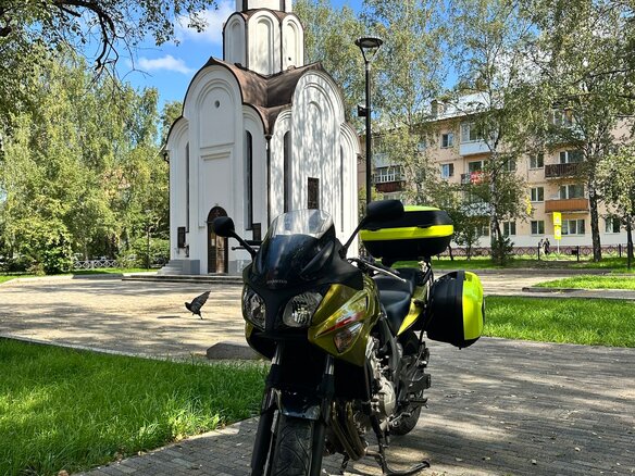 2013 Honda CBF 600, золотистый, 750000 рублей - вид 2