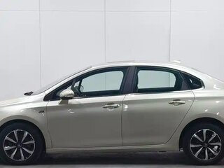 2016 Citroen C4 II Рестайлинг, бежевый, 884000 рублей, вид 3