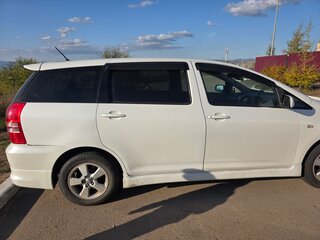 2008 Toyota Wish I Рестайлинг, белый, 930000 рублей, вид 3