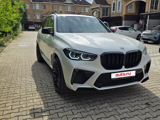 2022 BMW X5 M Competition III (F95), белый, 12300000 рублей, вид 2