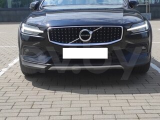 2020 Volvo V60 Cross Country II, чёрный, 2776063 рублей, вид 2