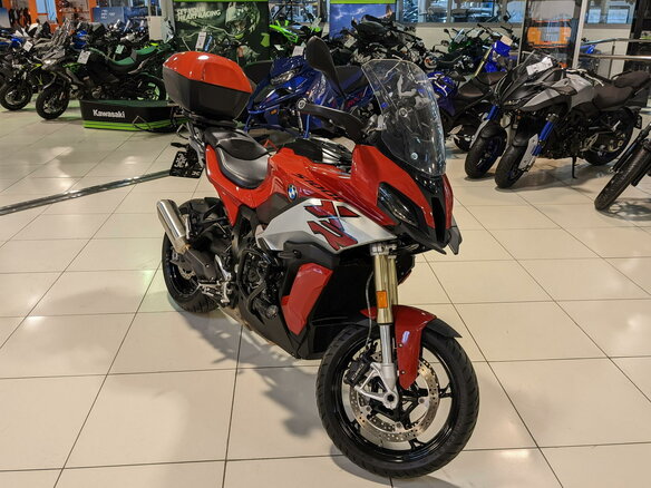 2020 BMW S 1000 XR, красный - вид 2