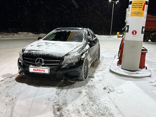 2013 Mercedes-Benz A-Класс 180 III (W176), чёрный, 900000 рублей, вид 5