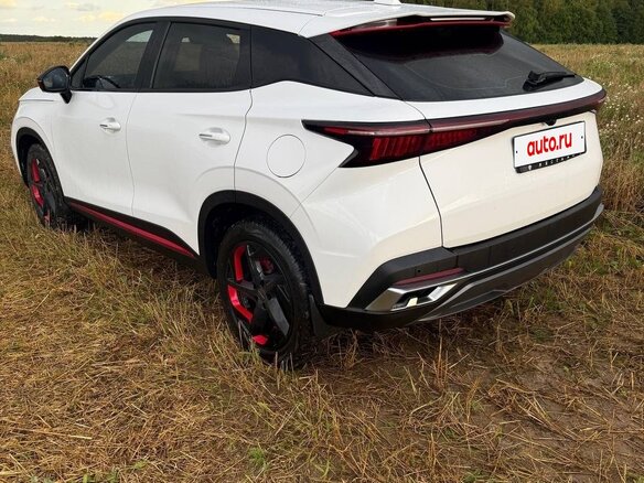 2022 Omoda C5 I, белый, 1750000 рублей - вид 4