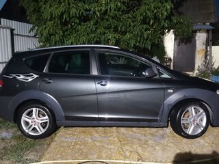 2010 SEAT Altea Freetrack I Рестайлинг, серый, 1000000 рублей, вид 3