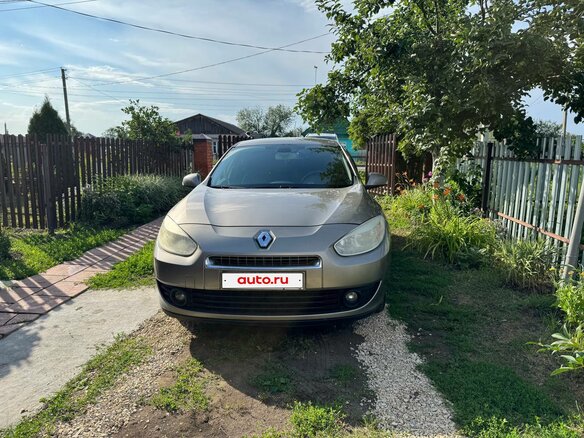 2010 Renault Fluence I, бежевый, 600000 рублей