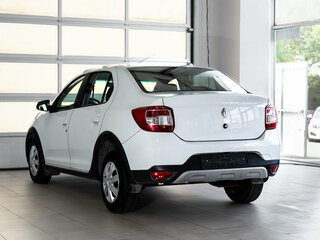 2020 Renault Logan Stepway II Рестайлинг, белый, 900000 рублей, вид 4