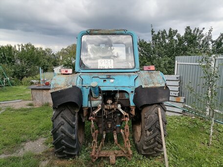 1991 МТЗ (BELARUS) 80, синий, 350000 рублей, вид 2
