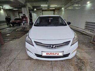 2014 Hyundai Solaris I Рестайлинг, белый, 450000 рублей, вид 2