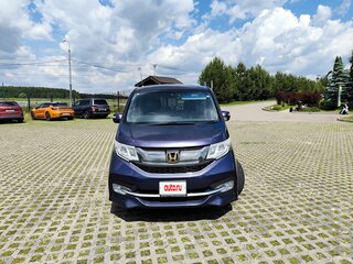 2015 Honda Stepwgn V, фиолетовый, 1680000 рублей, вид 2