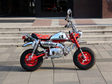 1986 Honda Z50, красный, 284500 рублей, вид 1