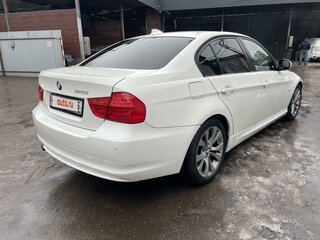 2011 BMW 3 серии 320i V (E90/E91/E92/E93) Рестайлинг, белый, 900000 рублей, вид 5