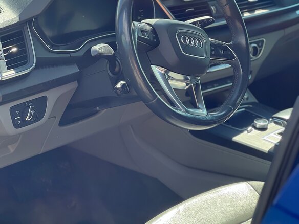 2019 Audi Q5 45 TFSI II (FY), синий, 2800000 рублей - вид 13
