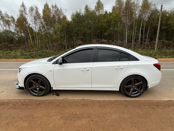 2012 Chevrolet Cruze I, белый, 850000 рублей - вид 10