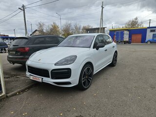 2019 Porsche Cayenne III, белый, 9999999 рублей, вид 4