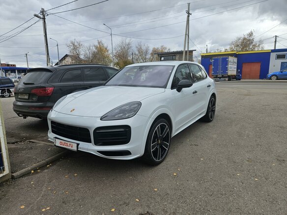 2019 Porsche Cayenne III, белый, 9999999 рублей - вид 3