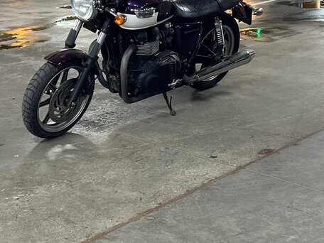 2012 Triumph Bonneville, пурпурный, 500000 рублей, вид 5