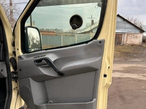 2012 Volkswagen Crafter, бежевый, 1650000 рублей - вид 7