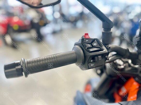 2026 KTM 390 Duke, синий, 699000 рублей - вид 10