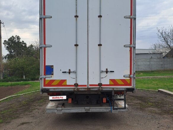 2009 DAF CF 75, синий, 4100000 рублей - вид 2