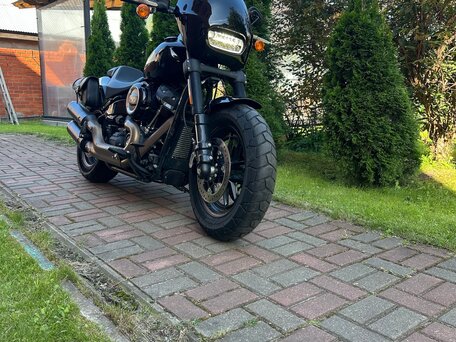 2017 Harley-Davidson Fat Bob, чёрный, 1600000 рублей, вид 2