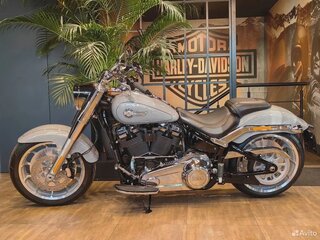 2024 Harley-Davidson Fat Boy, серый, 3300000 рублей, вид 3