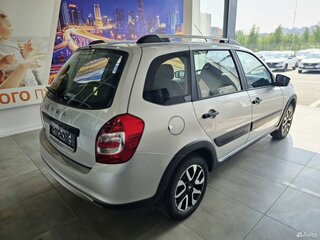 2026 Lada (ВАЗ) Granta Cross I Рестайлинг, серебристый, 1216000 рублей, вид 3