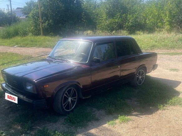 2010 Lada (ВАЗ) 2107, пурпурный, 200000 рублей