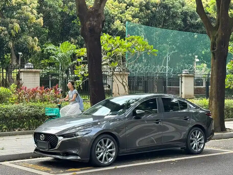 Mazda 3 IV (BP)