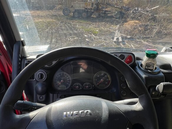 2007 Iveco Stralis, красный, 1350000 рублей - вид 9