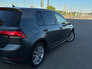 2019 Volkswagen Golf VII Рестайлинг, серый, 1400000 рублей, вид 4