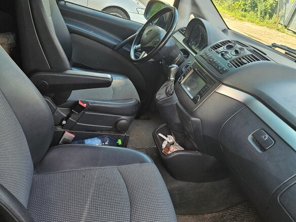 2012 Mercedes-Benz Viano L2 I (W639) Рестайлинг, чёрный - вид 3