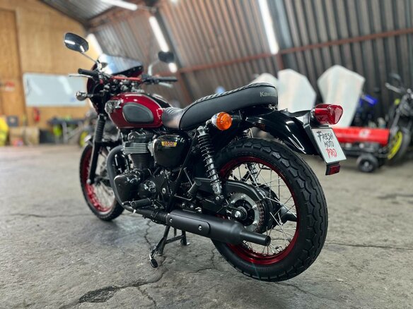 2012 Kawasaki W 800, пурпурный, 750000 рублей - вид 4