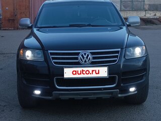 2006 Volkswagen Touareg I, чёрный, 999999 рублей, вид 3