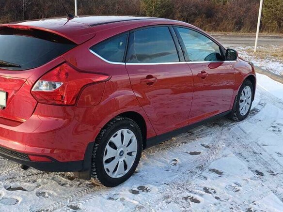 2012 Ford Focus III, красный, 857000 рублей - вид 6