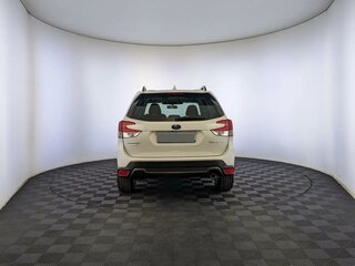2021 Subaru Forester V Рестайлинг, белый, 2720000 рублей, вид 4