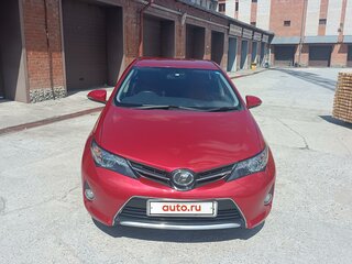 2014 Toyota Auris II, красный, 1290000 рублей, вид 3
