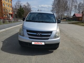 2008 Hyundai H-1 II, серебристый, 1200000 рублей, вид 2