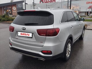 2019 Kia Sorento III Prime Рестайлинг, серебристый, 2600000 рублей, вид 4