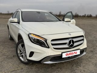 2015 Mercedes-Benz GLA 250 I (X156), белый, 1900000 рублей, вид 3