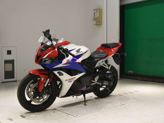 2010 Honda CBR 600RR, красный, 650000 рублей, вид 3