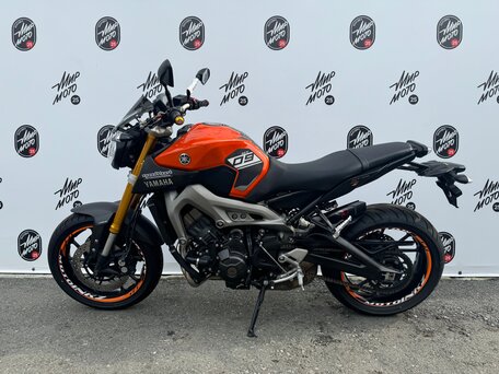 2014 Yamaha MT-09 (FZ-09), оранжевый, 740000 рублей, вид 3