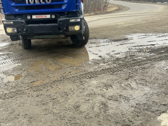 2013 Iveco Trakker, синий, 2500000 рублей - вид 27