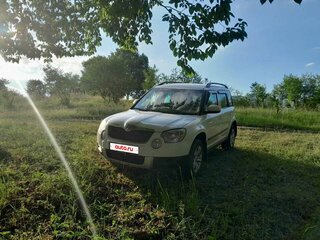 2013 Skoda Yeti I, белый, 950000 рублей, вид 1