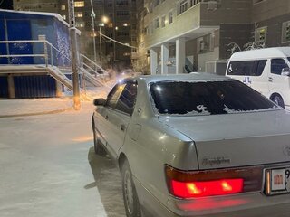 1995 Toyota Crown IX (S140), белый, 750000 рублей, вид 4