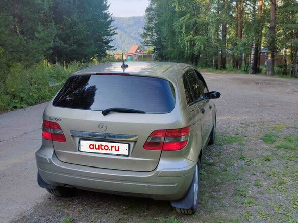 2005 Mercedes-Benz B-Класс 200 I (W245), бежевый, 520000 рублей - вид 3