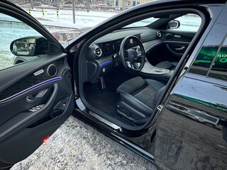 2022 Mercedes-Benz E-Класс 220 d V (W213, S213, C238) Рестайлинг, чёрный, 6800000 рублей, вид 3
