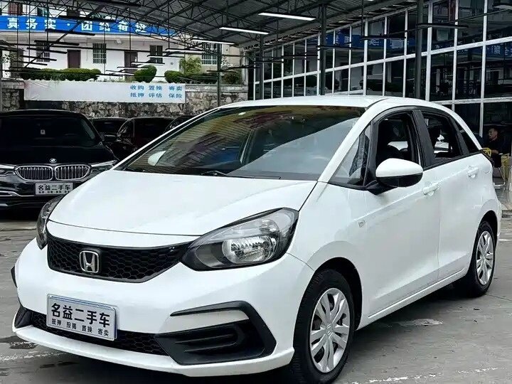 Открыть фотографии: Honda Fit IV Рестайлинг