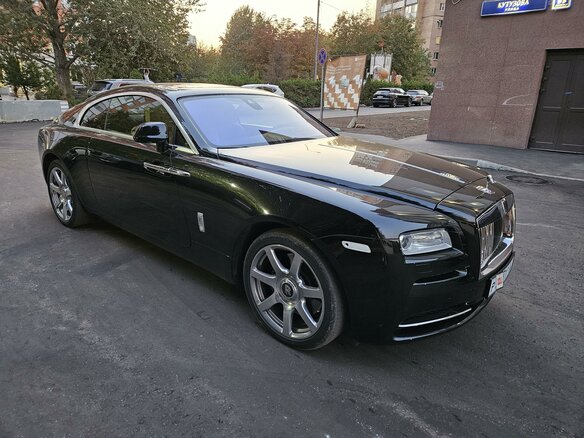 2014 Rolls-Royce Wraith, чёрный, 20000000 рублей - вид 2