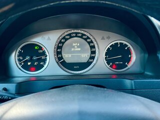 2008 Mercedes-Benz C-Класс 220 III (W204), серебристый, 1300000 рублей, вид 3